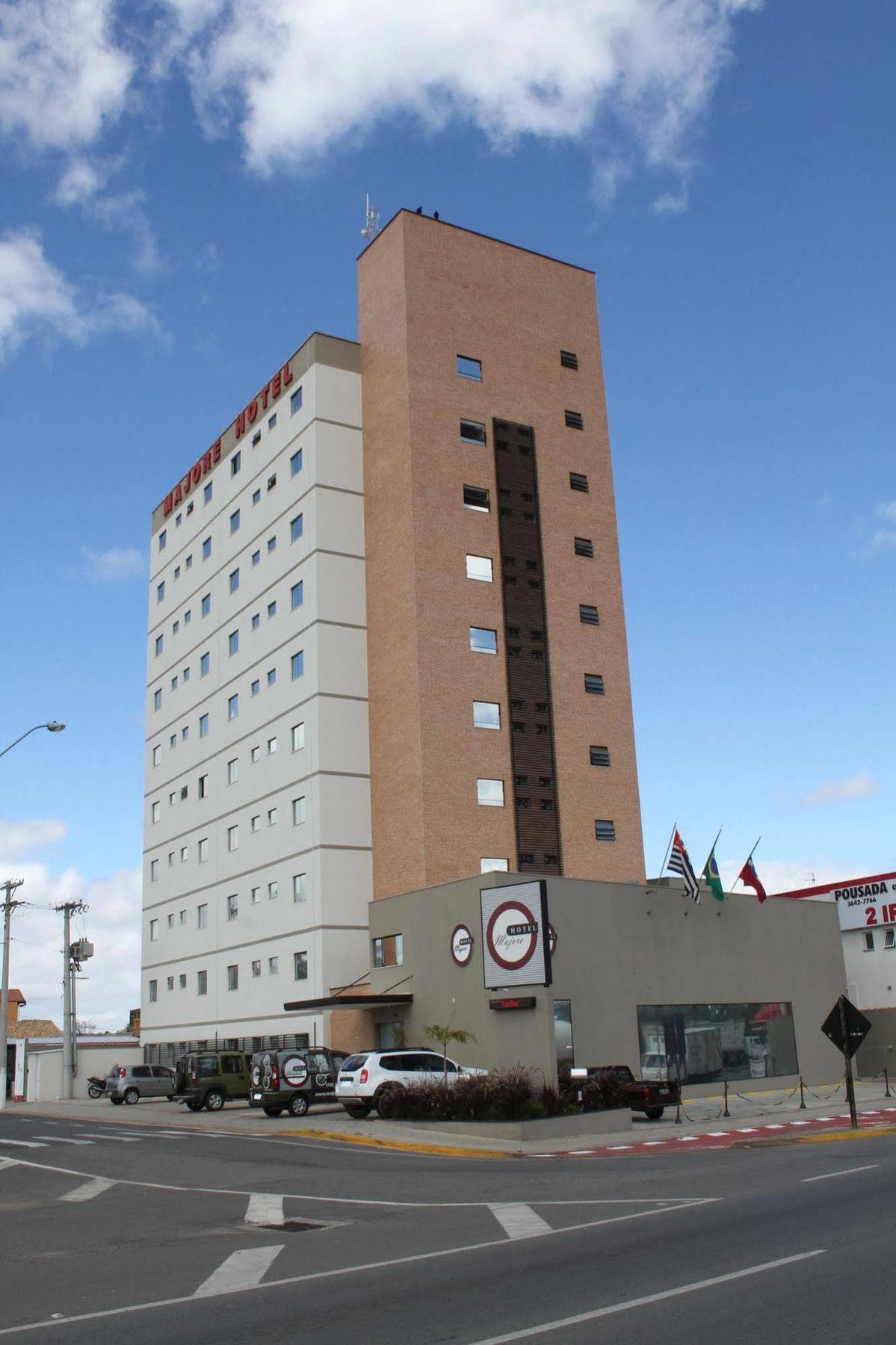 Majore Hotel Pindamonhangaba Bagian luar foto